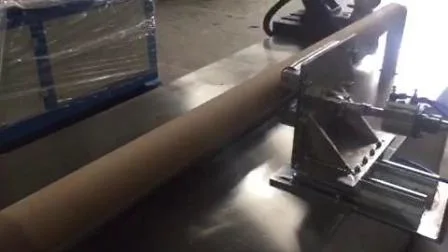 Máquina cortadora de tubos con núcleo de papel